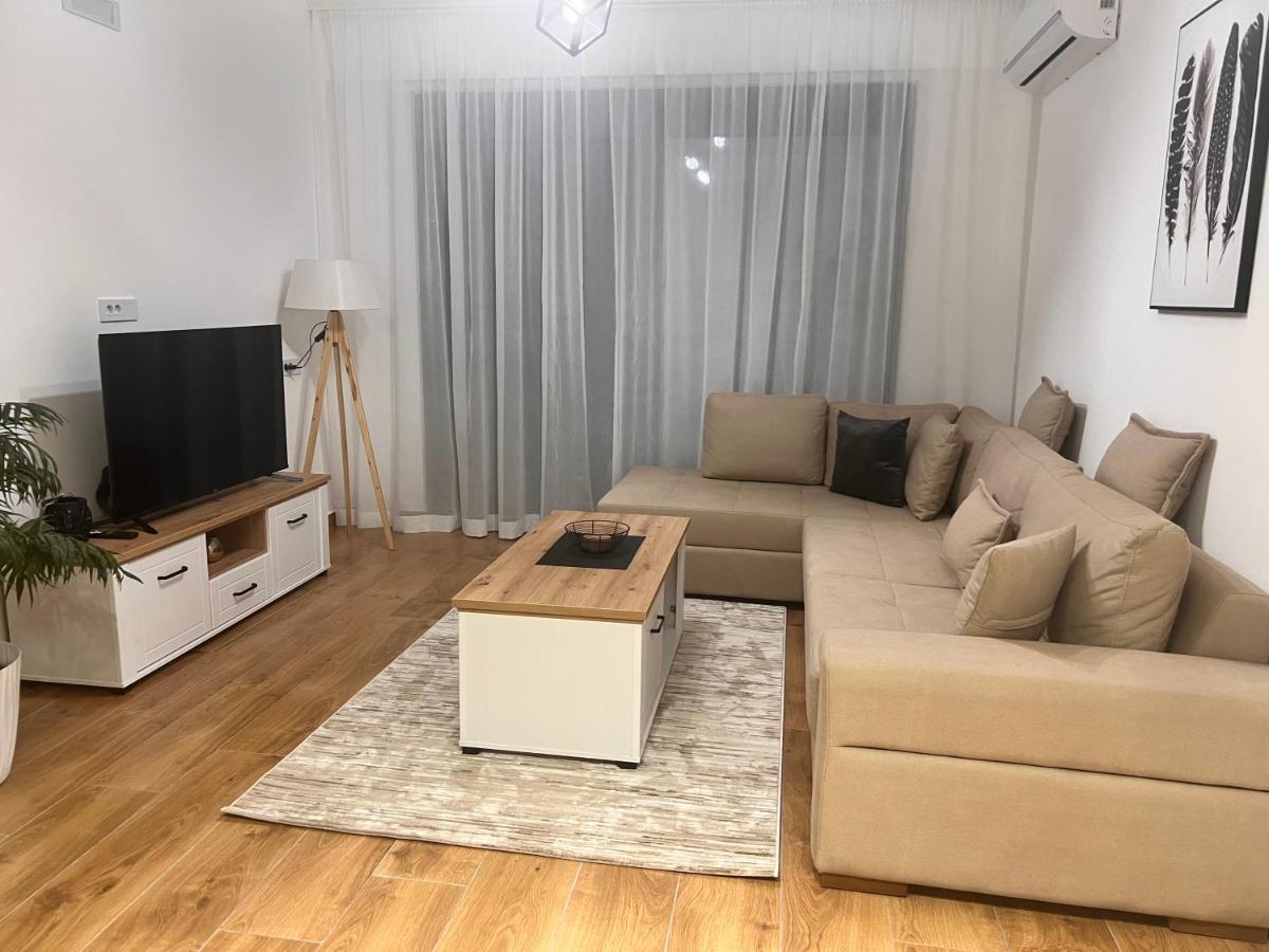 Nejra Apartment Ulcinj Eksteriør billede
